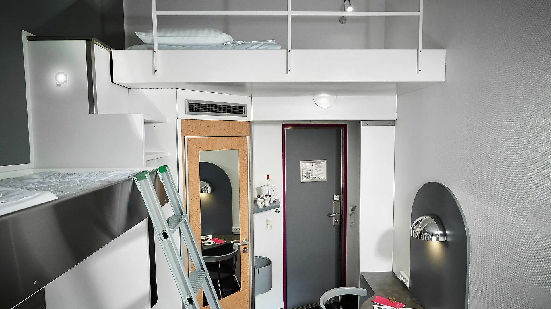 Cabinn Express Copenhagen 2*,  Denmark